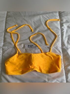 New with tags Bright Swimwear bikini top size small